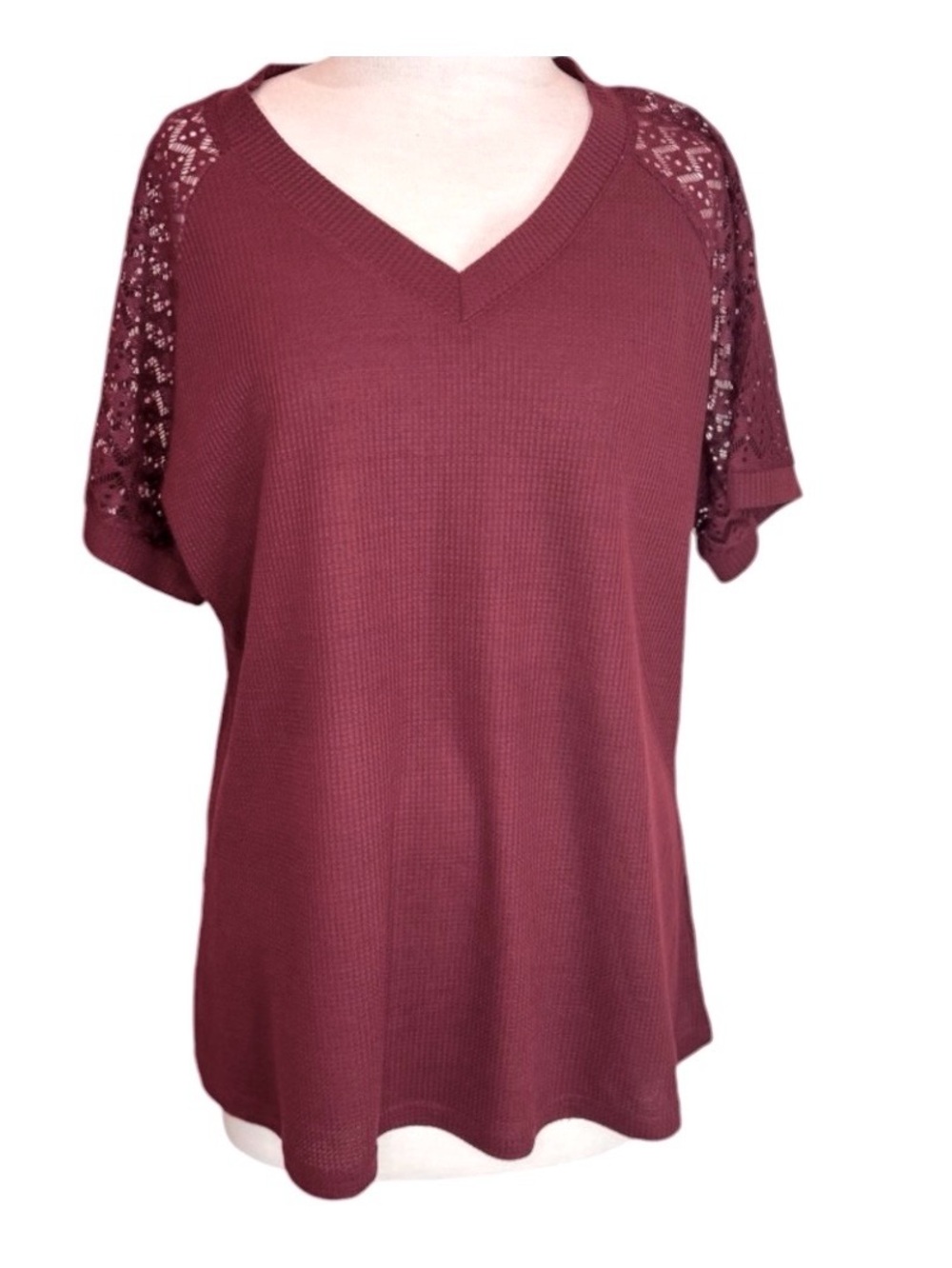 XL Women Waffle Top with Lace Sleeves Maroon NWT vneck